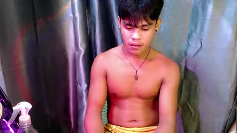 pinoy_shyboy69 online show from April 21, 2:51 am