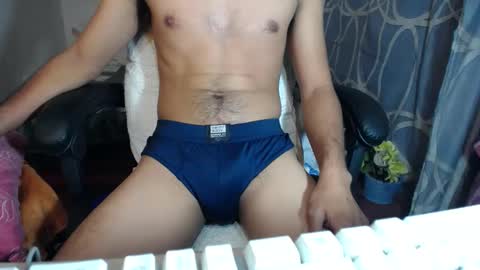 Snapshot of pinoy_studz chatting on February 6, 11:43 am pinoy_studz online show from February 6, 11:43 am