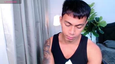 Snapshot of pinoymilker chatting on June 24, 2:43 am ethan online show from June 24, 2:43 am