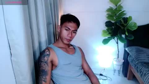 Snapshot of pinoymilker chatting on July 1, 3:23 pm ethan online show from July 1, 3:23 pm