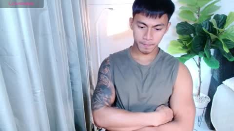 Snapshot of pinoymilker chatting on July 7, 12:09 pm ethan online show from July 7, 12:09 pm