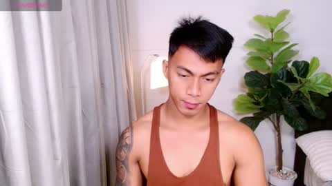 Snapshot of pinoymilker chatting on July 17, 6:35 pm ethan online show from July 17, 6:35 pm