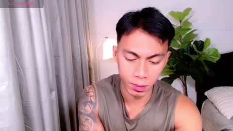 Snapshot of pinoymilker chatting on July 19, 4:22 pm ethan online show from July 19, 4:22 pm