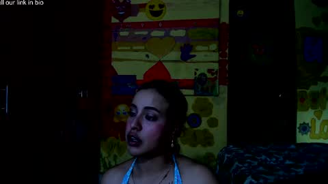 Snapshot of pipeshowtime chatting on September 19, 6:52 pm VALENTINA y PIPE online show from September 19, 6:52 pm