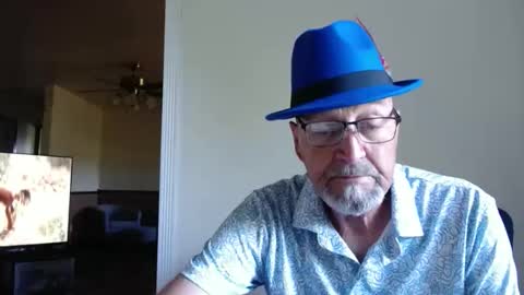 Snapshot of pipewizard chatting on May 3, 10:16 pm pipewizard online show from May 3, 10:16 pm