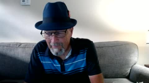 Snapshot of pipewizard chatting on June 12, 11:03 pm pipewizard online show from June 12, 11:03 pm