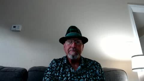 Snapshot of pipewizard chatting on June 28, 11:00 pm pipewizard online show from June 28, 11:00 pm