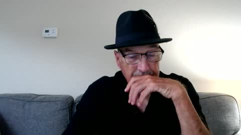 Snapshot of pipewizard chatting on July 3, 10:27 pm pipewizard online show from July 3, 10:27 pm