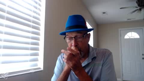 Snapshot of pipewizard chatting on July 22, 10:23 pm pipewizard online show from July 22, 10:23 pm