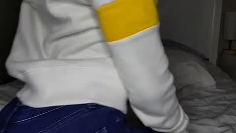 Snapshot of pippa33109 chatting on January 9, 3:04 am MILF Pippa online show from January 9, 3:04 am