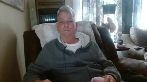 Snapshot of pirate334 chatting on December 31, 4:35 pm pirate334 online show from December 31, 4:35 pm