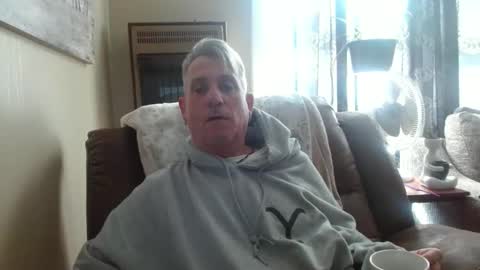 Snapshot of pirate334 chatting on January 14, 5:45 pm pirate334 online show from January 14, 5:45 pm