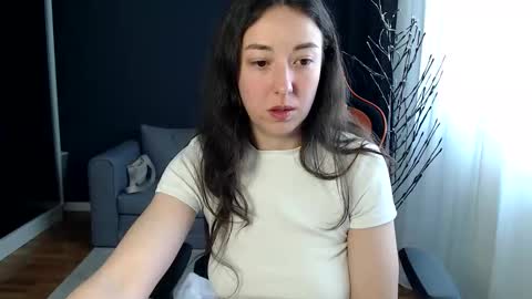 piscesgirl06 online show from February 11, 6:18 am