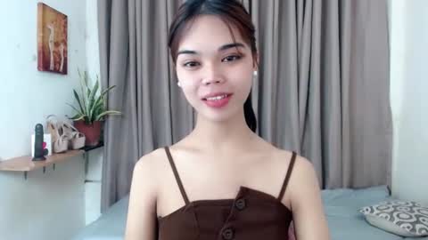 The Girl Named Eyve online show from February 8, 7:06 pm