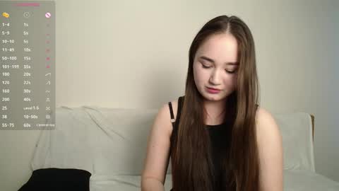 Snapshot of pixie____ chatting on May 12, 2:25 pm Lily online show from May 12, 2:25 pm