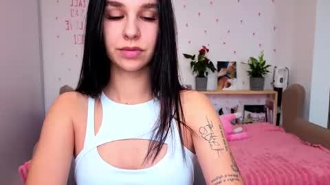 Molly online show from June 11, 7:39 am