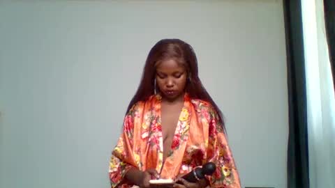 Majesty online show from October 31, 8:37 am