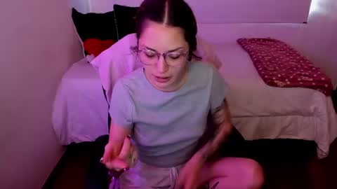 pixie online show from June 11, 11:41 am