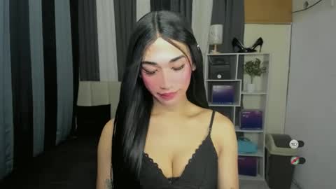 Snapshot of pixiedoll_ chatting on May 11, 6:38 pm pixiedoll_ online show from May 11, 6:38 pm