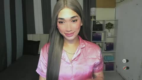 Snapshot of pixiedoll_ chatting on June 11, 5:44 pm pixiedoll_ online show from June 11, 5:44 pm
