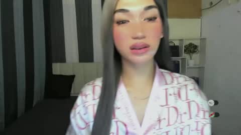 Snapshot of pixiedoll_ chatting on June 12, 5:45 pm pixiedoll_ online show from June 12, 5:45 pm