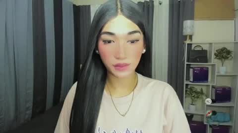 Snapshot of pixiedoll_ chatting on June 17, 7:22 am pixiedoll_ online show from June 17, 7:22 am