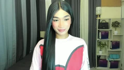 Snapshot of pixiedoll_ chatting on June 18, 5:51 am pixiedoll_ online show from June 18, 5:51 am