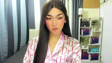 Snapshot of pixiedoll_ chatting on June 27, 6:51 am pixiedoll_ online show from June 27, 6:51 am