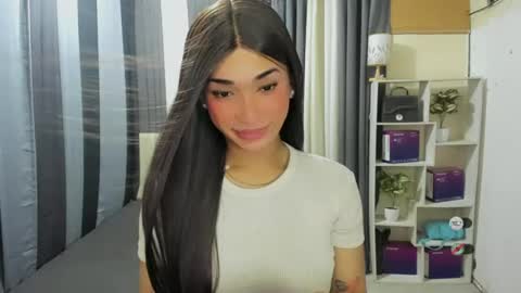 Snapshot of pixiedoll_ chatting on June 28, 5:57 am pixiedoll_ online show from June 28, 5:57 am
