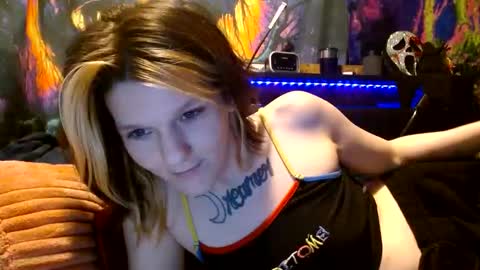 Snapshot of pixiedustslove chatting on September 12, 2:00 am Pixie dust online show from September 12, 2:00 am