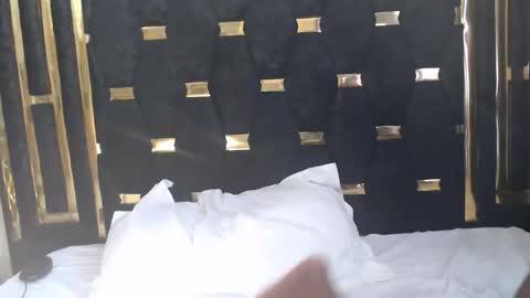 pixietease1 online show from February 11, 2:11 pm