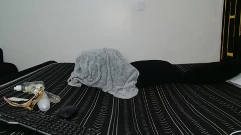 Snapshot of pixietease1 chatting on May 21, 6:42 am pixietease1 online show from May 21, 6:42 am