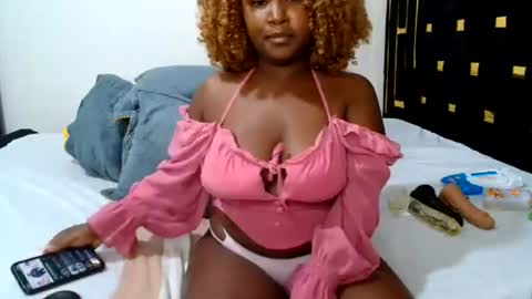 Snapshot of pixietease1 chatting on July 9, 12:09 pm pixietease1 online show from July 9, 12:09 pm