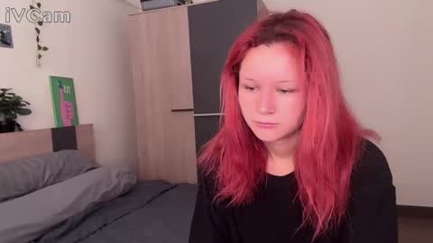 Snapshot of pixieyes0n chatting on February 15, 2:08 am Daryl online show from February 15, 2:08 am