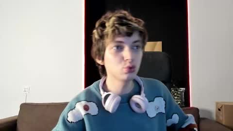 Snapshot of pjatteryd chatting on March 2, 8:27 am pjatteryd online show from March 2, 8:27 am