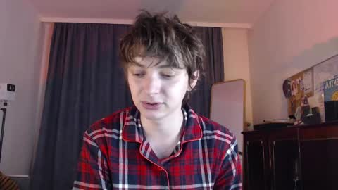 Snapshot of pjatteryd chatting on March 1, 6:32 pm pjatteryd online show from March 1, 6:32 pm