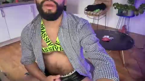 Snapshot of pjohn308 chatting on June 11, 7:01 pm pjohn308 online show from June 11, 7:01 pm