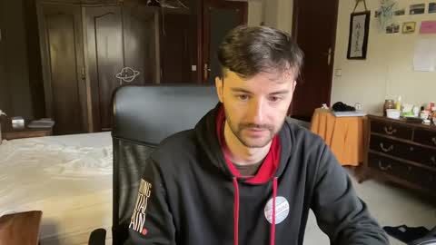 Snapshot of placebo14 chatting on December 19, 11:39 am placebo14 online show from December 19, 11:39 am