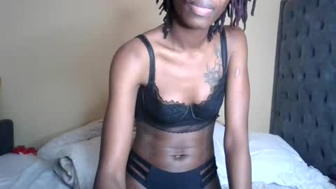 dee online show from July 27, 8:16 pm