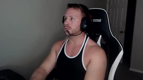 Snapshot of player2pawns chatting on December 18, 1:55 am Player online show from December 18, 1:55 am