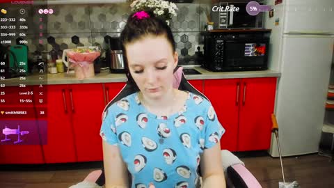 Snapshot of playful_mary chatting on February 6, 2:11 am Masha online show from February 6, 2:11 am