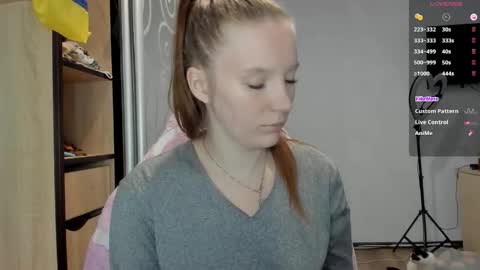 Snapshot of playful_mary chatting on October 23, 9:19 am Masha online show from October 23, 9:19 am