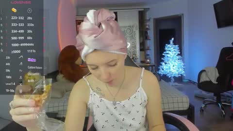 Snapshot of playful_mary chatting on December 14, 1:05 pm Masha online show from December 14, 1:05 pm
