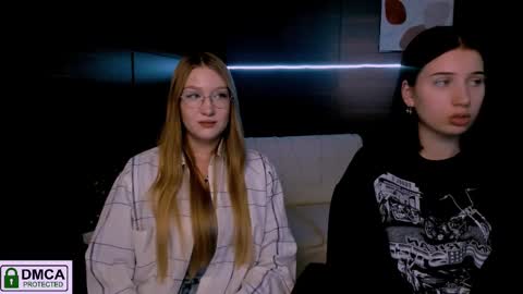 Snapshot of playful_sophie chatting on December 16, 1:11 pm Sophie online show from December 16, 1:11 pm