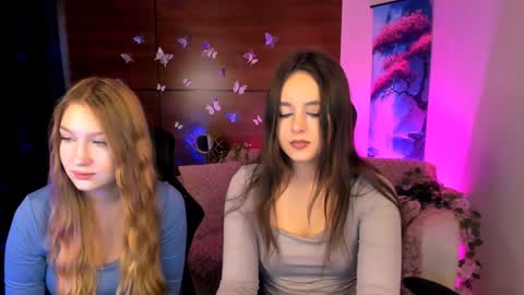 Snapshot of playful_sophie chatting on December 27, 11:17 am Sophie online show from December 27, 11:17 am