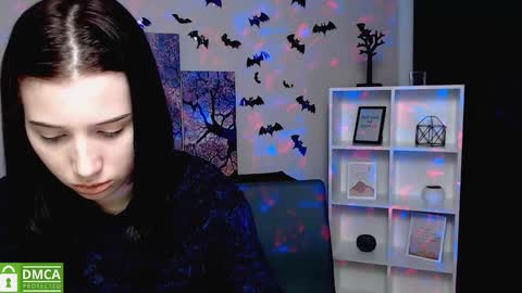 Snapshot of playful_sophie chatting on January 3, 10:41 am Sophie online show from January 3, 10:41 am