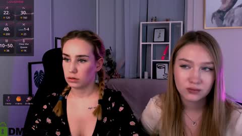 Snapshot of playful_sophie chatting on January 29, 3:01 am Sophie online show from January 29, 3:01 am