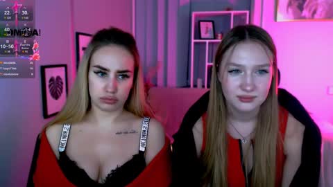 Snapshot of playful_sophie chatting on February 12, 2:56 am Sophie online show from February 12, 2:56 am