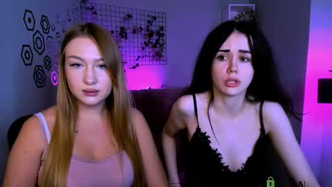 Snapshot of playful_sophie chatting on October 14, 7:25 pm Sophie online show from October 14, 7:25 pm