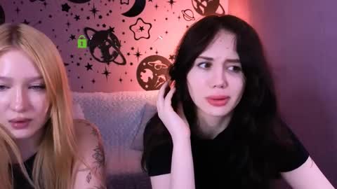 Snapshot of playful_sophie chatting on May 6, 7:19 pm Sophie online show from May 6, 7:19 pm